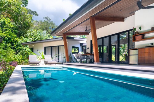 Gated Luxury+Waterfall+Ojochal+3 bedrooms+beaches+luxury+Private+Great location