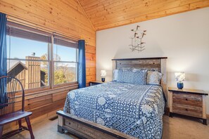 4 makuuhuonetta, silitysrauta/-lauta, ilmainen Wi-Fi, vuodevaatteet