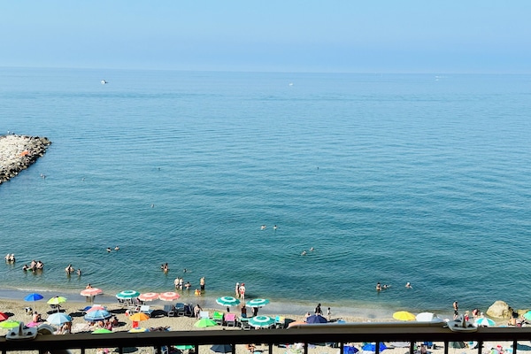 Vue sur la plage/lâocĂ©an