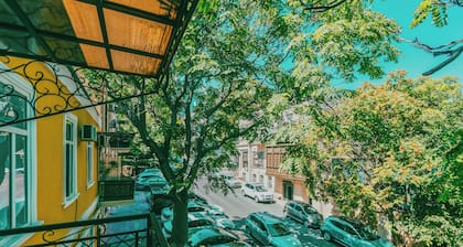 Hillside City Center Hotel