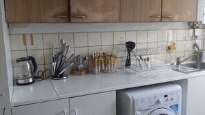 Private kitchen - Come enjoy our cosy appartment  (Antwerpen)