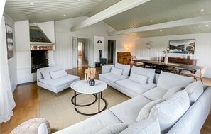 TV connectée, cheminée