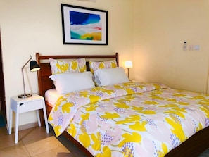 2 bedrooms, iron/ironing board, WiFi, bed sheets