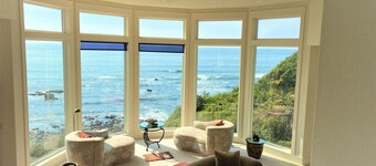 Where Views, Stars & Wildlife Meet: Your Secluded Cliffside Escape Awaits!