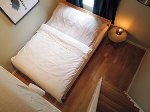 1 slaapkamer, een strijkplank/strijkijzer, wifi, beddengoed