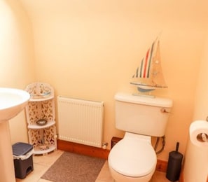 Bathroom - Luxurious 4bedroom House Based Wild Atlantic Way, (Kilrush)