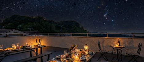 Vila Keluarga | Teras/patio