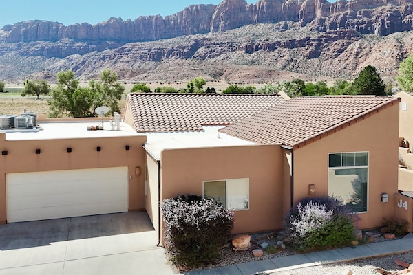 Welcome to Red Rock Vistas - Rim Village J4