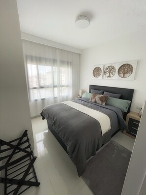 2 soverom, strykejern/-brett, wi-fi (inkludert) og sengetøy