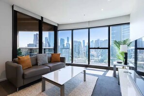 Smart TV - Prima Pearl Tower - Southbank Dining Precinct / Crown Casino next door (Southbank)