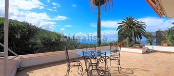 Lovely Villa With sea Views in the Best Part of Los Realejos