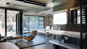 4 habitaciones, escritorio, tabla de planchar con plancha y wifi gratis