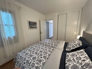 2 soverom, strykejern/-brett, wi-fi (inkludert) og sengetøy