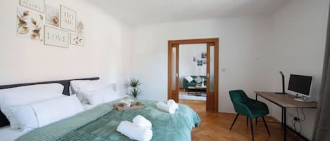 2 bedrooms, iron/ironing board, WiFi, bed sheets