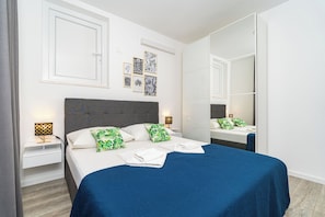 5 Schlafzimmer, Bügeleisen/Bügelbrett, WLAN, Bettwäsche