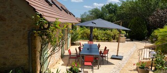 Gite DE Charme Avec Piscine, Discotheque ET Complexe Sportif