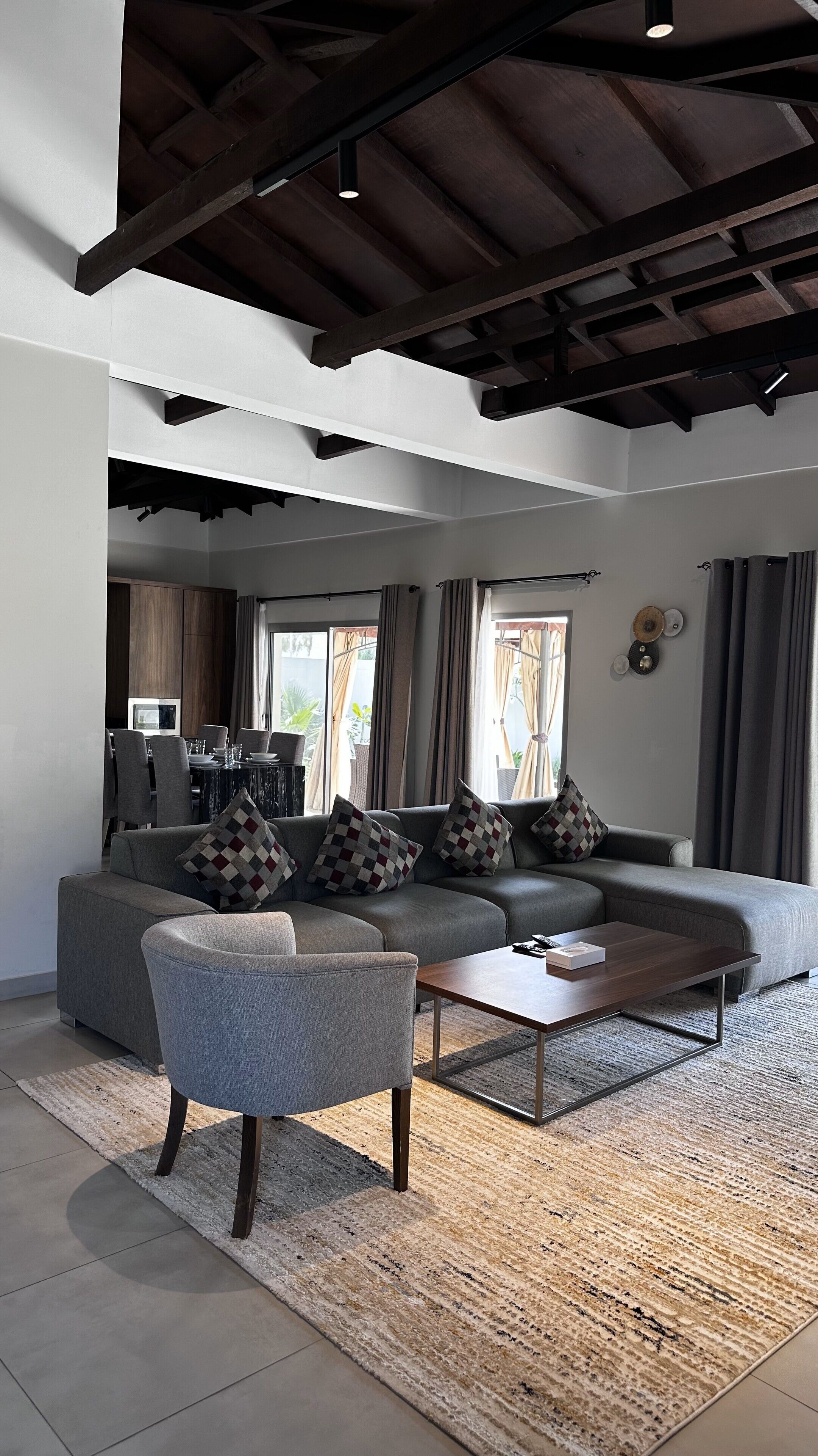 3 Bedroom Villa With Private Swimming Pool | 起居区