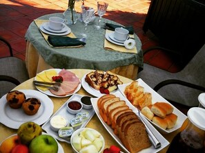 Coffee and/or coffee maker - Hotel Visconte D'Italia  (Nova Hartz)