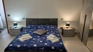 3 Schlafzimmer, Bügeleisen/Bügelbrett, WLAN, Bettwäsche