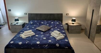Rooms with private bathroom near Lake Corbara