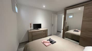 2 bedrooms, free WiFi, bed sheets