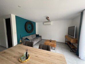 TV - Appartement T3 au RDC dans résidence sécurisé avec terrasse et barbecue (Martigues)