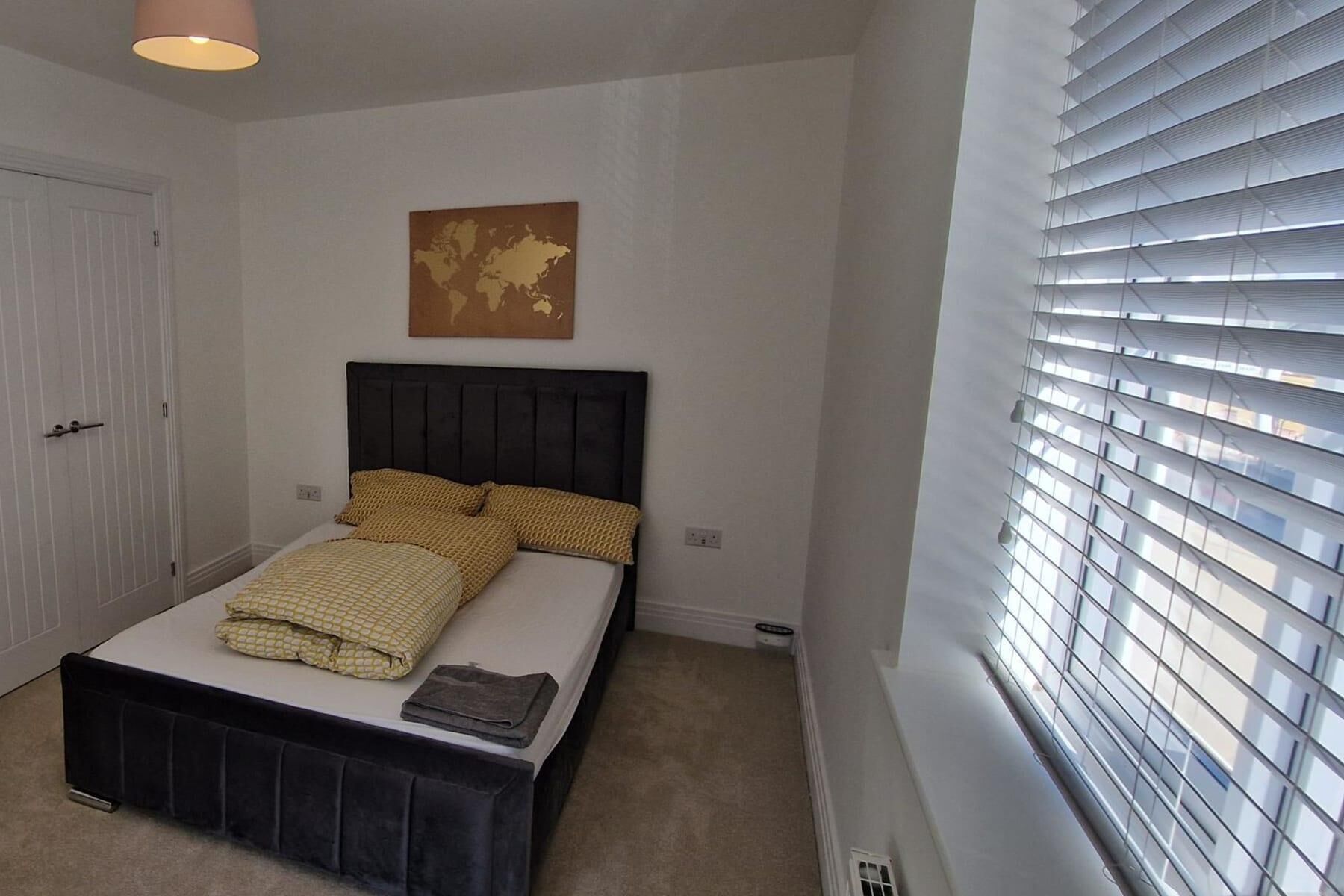 4 多间卧室、熨斗/熨衣板、免费 WiFi、床单