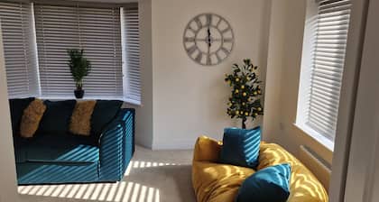 Brand new Entire 4-bed House in Peterborough