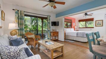 4 bedrooms, desk, iron/ironing board, travel crib