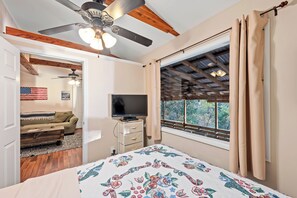 1 Schlafzimmer, Bügeleisen/Bügelbrett, kostenloses WLAN, Bettwäsche