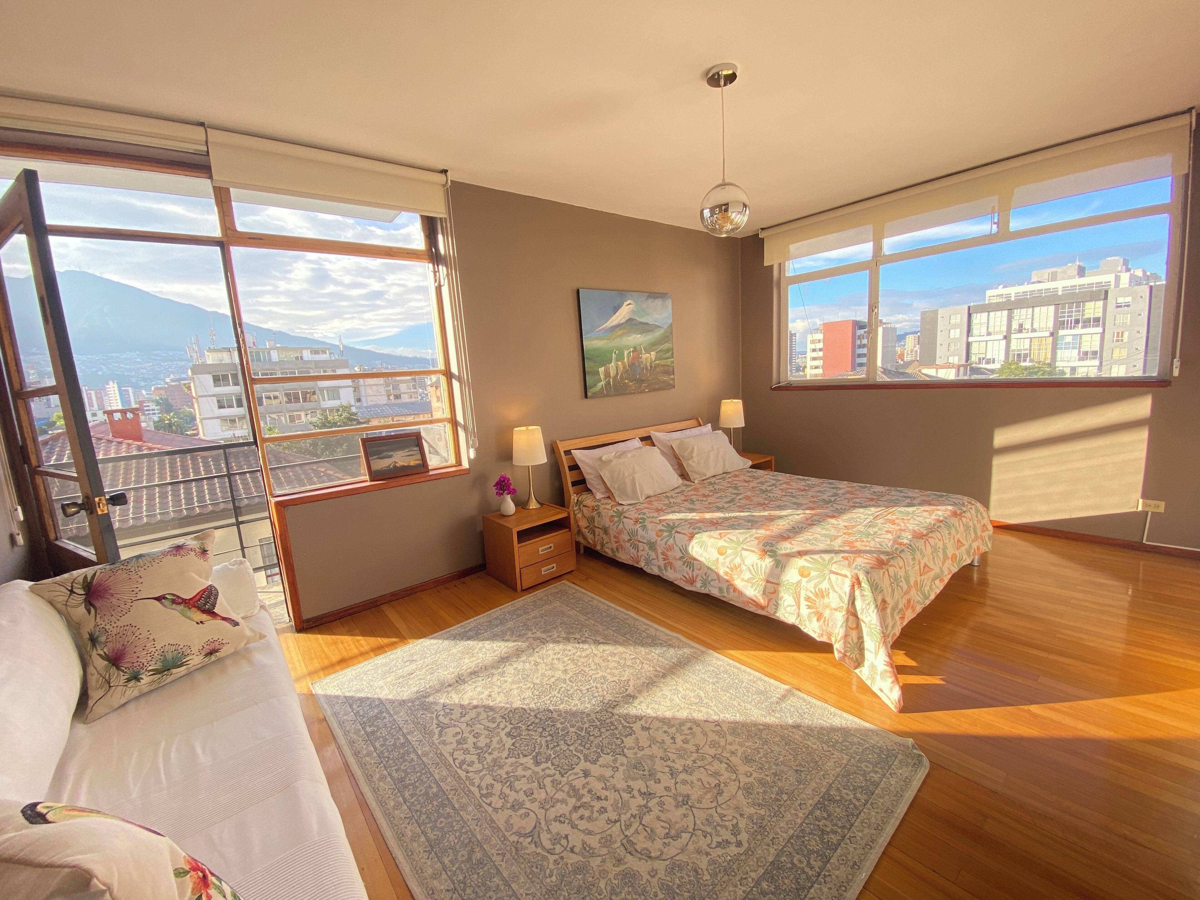 3 bedrooms, desk, iron/ironing board, WiFi