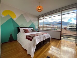 3 Schlafzimmer, Schreibtisch, Bügeleisen/Bügelbrett, WLAN