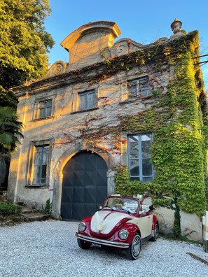 Courtyard view - Relais all'Ussero a Villa di Corliano (San Giuliano Terme)