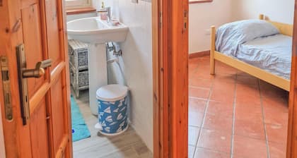 Apartment 65sqm full center 8 minutes from the beach with two large balconies