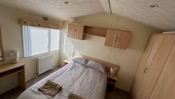 Cabin | 2 bedrooms, free WiFi, bed sheets