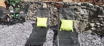 A Victorian laundry now a little (25'x8') dog-friendly let 5mins to town & beach