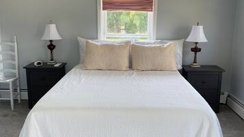 3 habitaciones, tabla de planchar con plancha, wifi y ropa de cama