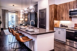 Private kitchen - Cozy sky house condo in the heart of the city (Atlanta)