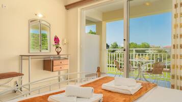 Appartement Confort | 2 chambres, coffres-forts dans les chambres, bureau