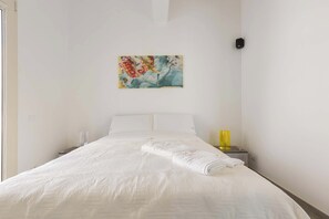 2 habitaciones, tabla de planchar con plancha y wifi 