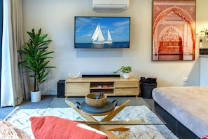 2 bedrooms, desk, iron/ironing board, travel cot