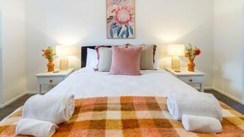 2 dormitorios, escritorio, tabla de planchar con plancha y wifi gratis