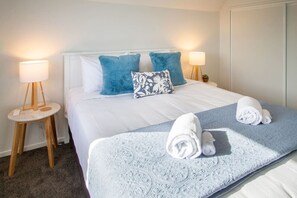 3 bedrooms, iron/ironing board, free WiFi, bed sheets