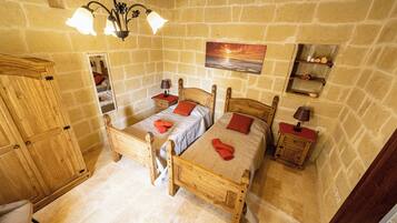 5 bedrooms, iron/ironing board, travel crib, WiFi