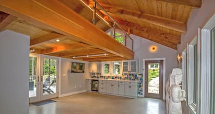 Peaceful Retreat Compound 10 Minutes to Great Barrington!