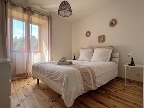 1 chambre, Wi-Fi gratuit, draps fournis