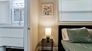 4 bedrooms, desk, iron/ironing board, travel cot
