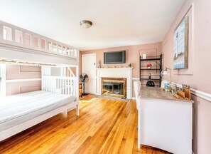5 chambres, bureau, lit parapluie, Wi-Fi gratuit
