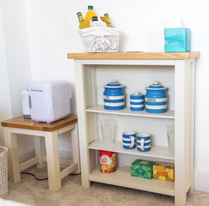 Interior - Trethvor House  - Private Room with Ensuite Free Parking 5 mins to town (Padstow)