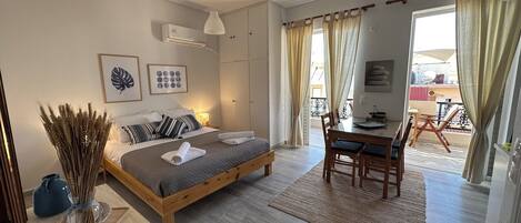 1 bedroom, iron/ironing board, free WiFi, bed sheets